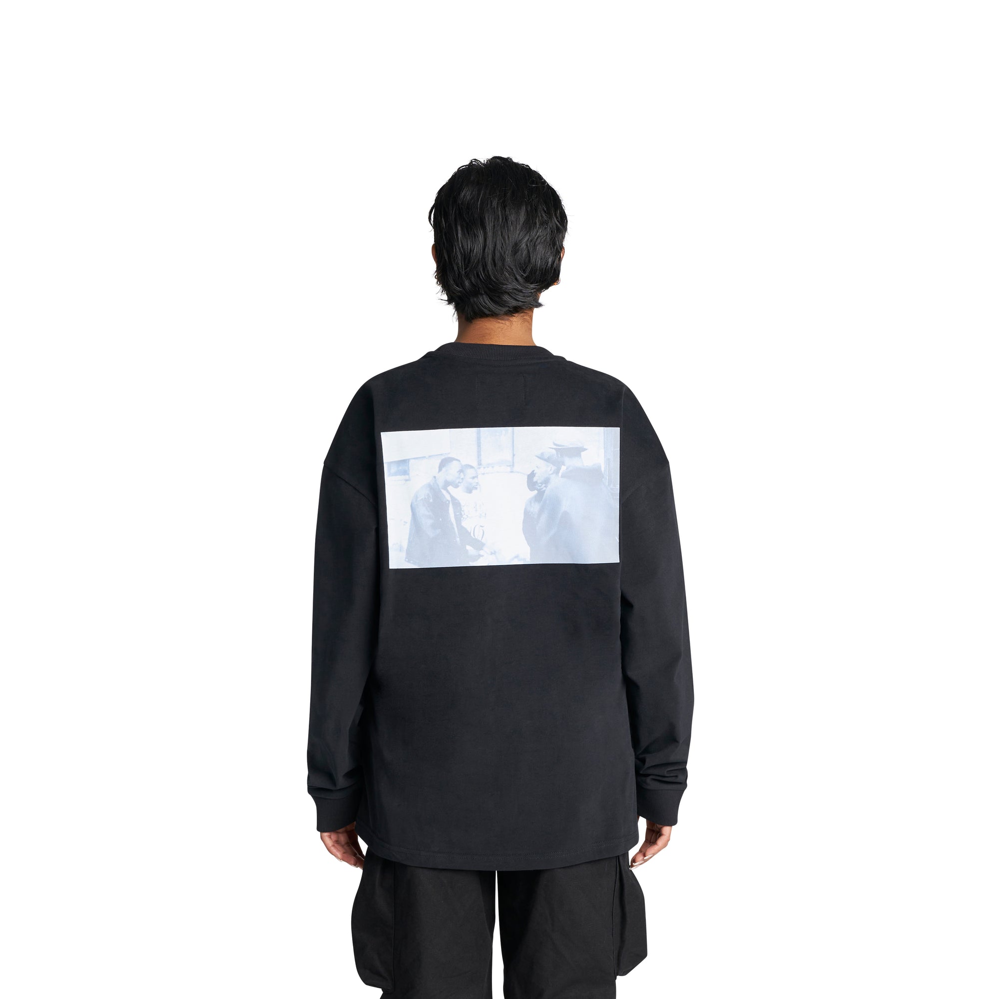 EVERYBODY EATS LONGSLEEVE